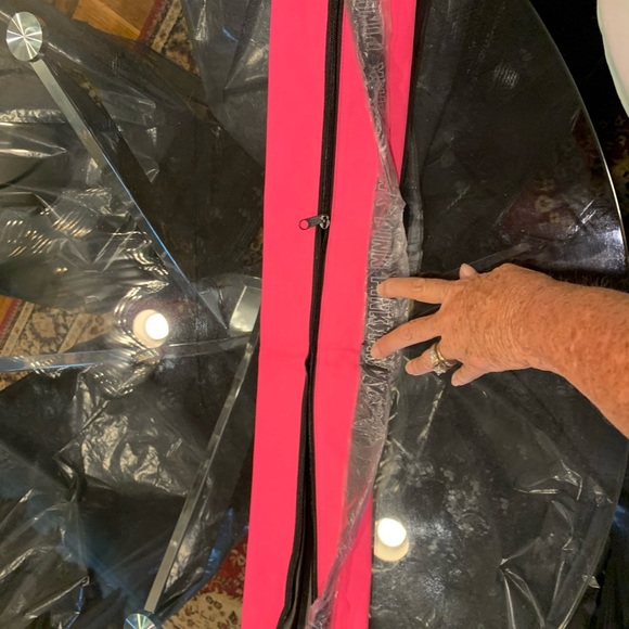 BNWT Pink Victoria's Secret Good Vibes Tube Cooler - Picture 7 of 7